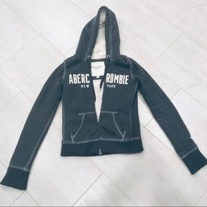 🔴SOLD🔴 Abercrombie Sweater Jacket